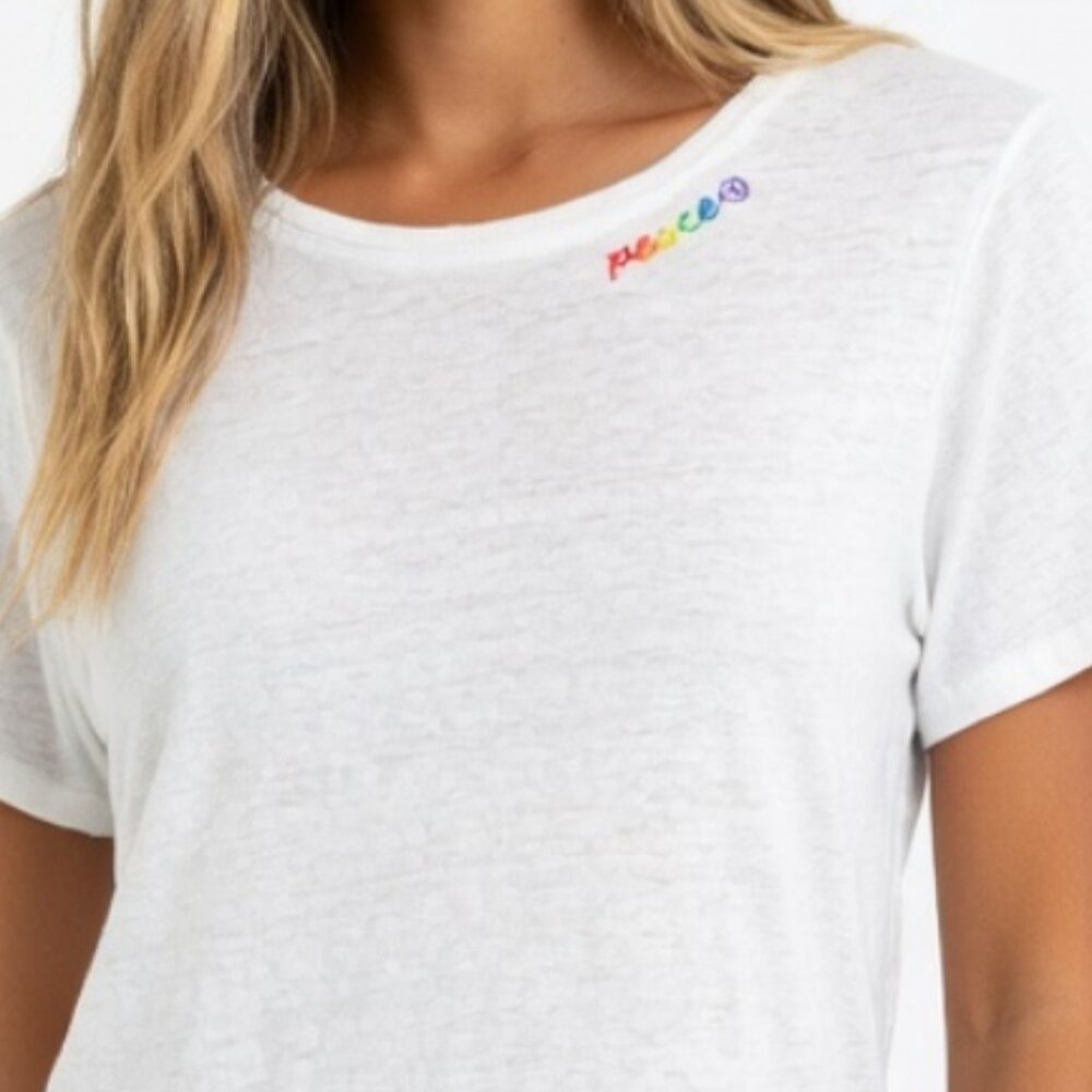 Christian Siriano New York 100% Linen Rainbow Peace Tee. Size XL